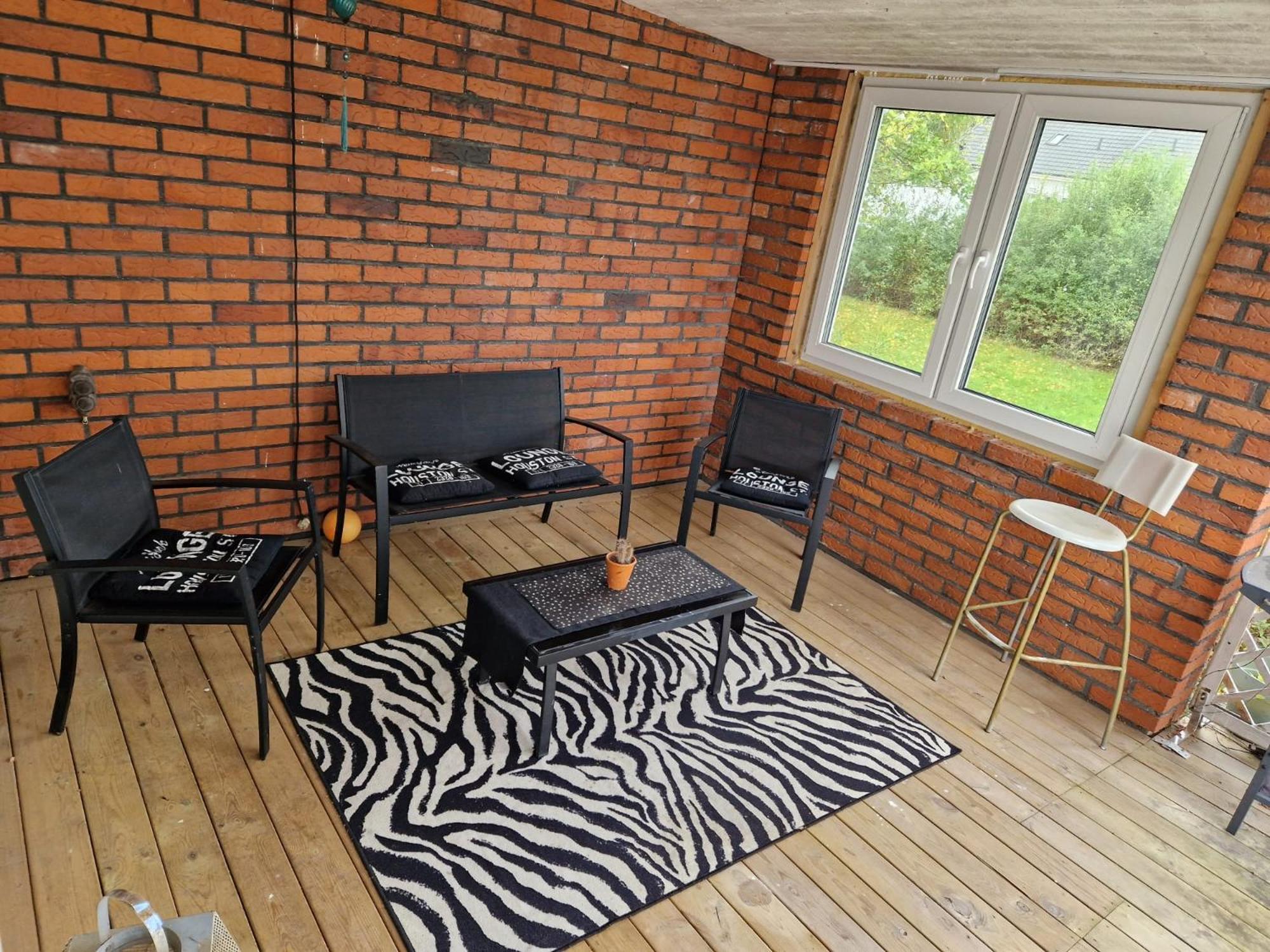 Villa Med Egen Parkering. Moejlighet Att Boka Fran 1 Och Upp Till 5 Personer. 厄勒布鲁 外观 照片